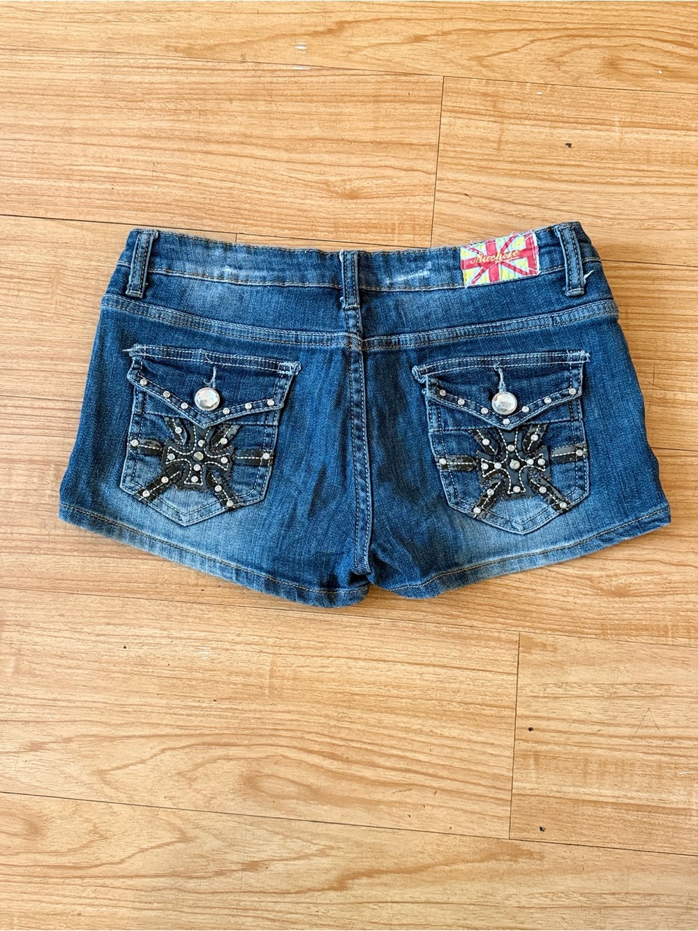 Machine Nouvelle Mode Embellished Dark Blue Denim Women's Jean Shorts